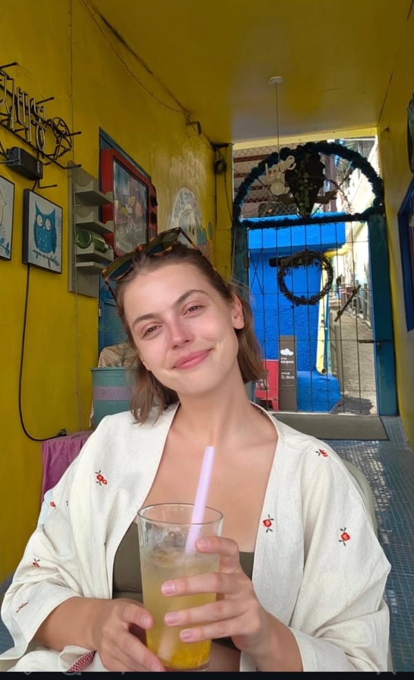 Tags: Ivana
