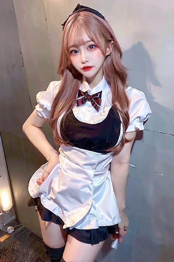 Tags: 21872187
<lora:koreanDollLikeness:0.45>, (ukrainian:0.90), maid cafe, stockings, (maid costume:1.09), choker, bowtie, headband, (pleated skirt:1.02), <lora:skirtlift-v4:0.84 <lora:Addams:0.34>, extremely detailed eyes, cute, (photorealistic:0.98), sexy lips, double eyelids, pale skin, perky breasts, full body portrait, RAW, best quality, sharp, blush, solo, (dramatic:1.05)
Negative prompt: drawings, black and white, ugly, (worst quality:1.93)
Steps: 32, Sampler: DPM++ 2M Karras, CFG scale: 7.32, Seed: 2478352168, Size: 512x768, Model hash: fc2511737a, Model: chilloutmix_NiPrunedFp32Fix, Seed resize from: -1x-1, Denoising strength: 0.3, Version: v1.2.1, Hires upscale: 2.0, Hires steps: 16, Hires upscaler: ESRGAN_4x