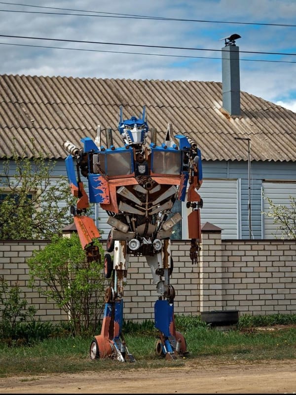 Tags: here is a robot like this in one village . What do you think?
