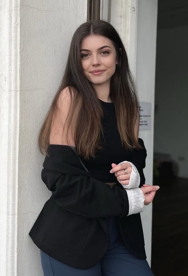 Tags: Iva
