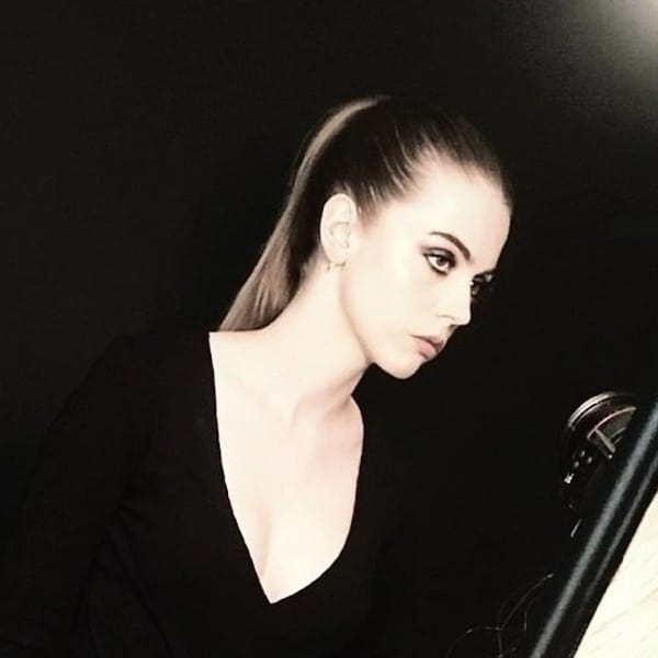 Tags: Ivana 
