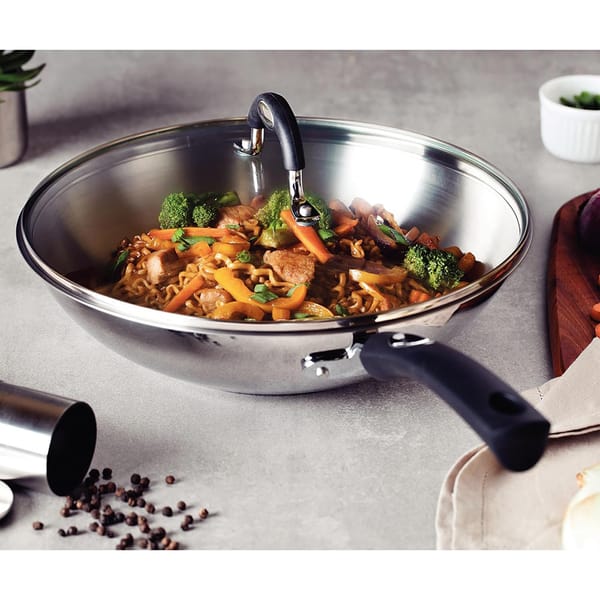 Tags: sartén wok tramontina, wok inox 28 cm, sartén wok con tapa, sartén wok mango de silicona, wok tramontina solar silicone

